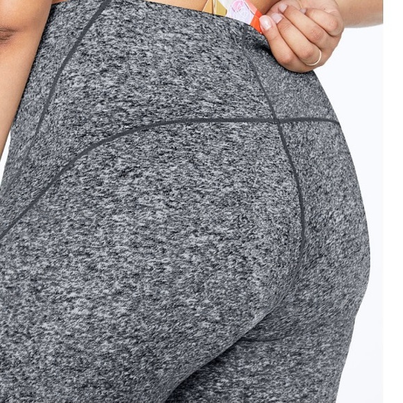 VS PINK Compression Seamed Legging - Picture 2 of 5